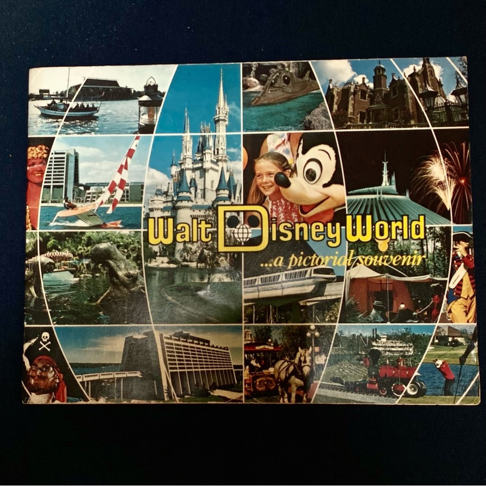 Walt Disneyworld Pictorual Souvenir Book